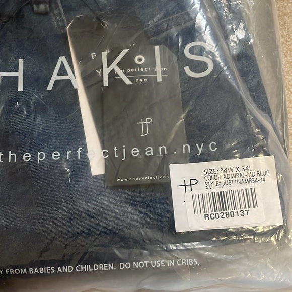 The Perfect Jean - Picture 6 of 6